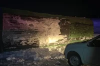 Модульный дом, который упал на автобус с детьми