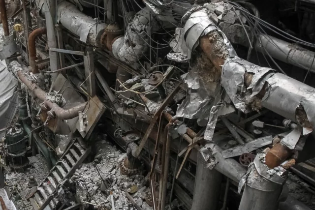 Удар по «Южмашу» был просто колоссален по количеству атаковавших его баллистических ракет — 17 штук. 