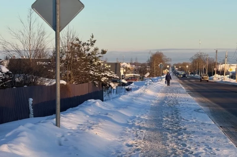 Улицы пустынны, никто из местных ничего не знает о трагедии.