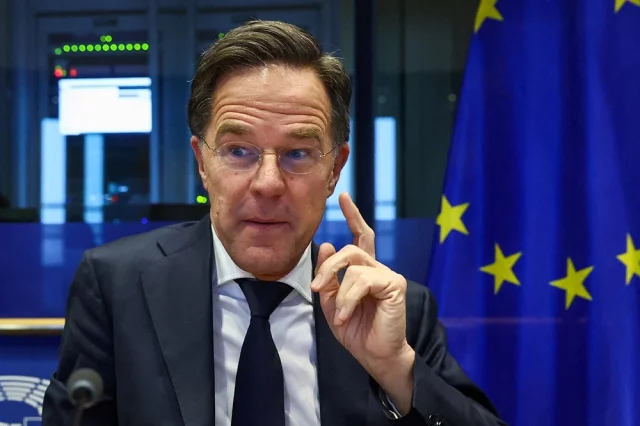 Зачем Рютте кормит Киев невыполнимыми обещаниями?