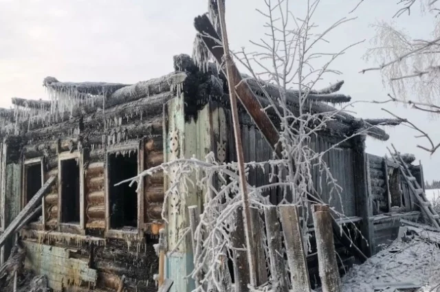 Пожар ликвидировали ночью. Его площадь составила 92 кв. м.