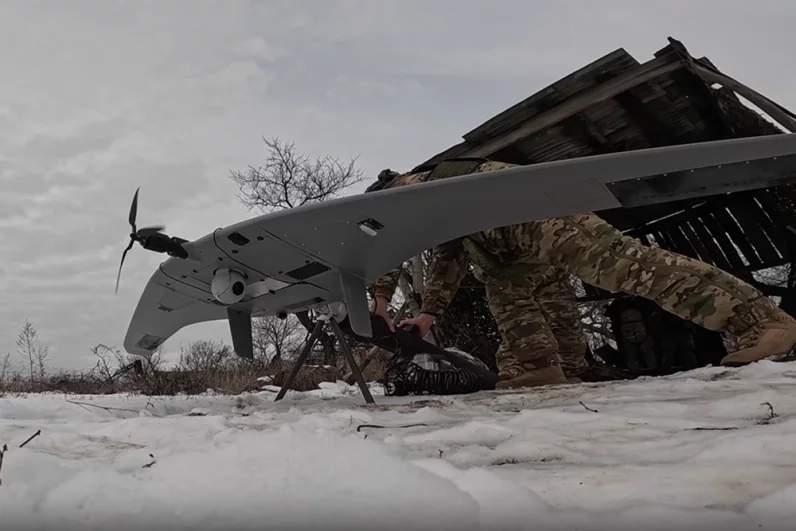 Группировка войск «Центр» в ходе боевой работы выявила пулеметную точку противника, огонь с которой препятствовал продвижению штурмовых подразделений на Красноармейском направлении.