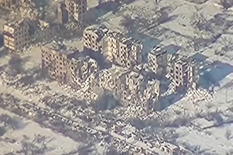 Уничтожение пулеметной точки противника.