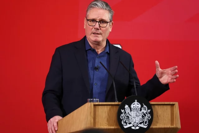 Кир Стармер отвечал на острые вопросы о своем злополучном кадровом решении, связанным с Эпштейном.