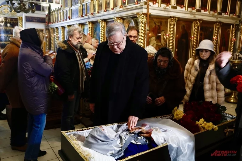 Церемония прощания с артисткой цирка Гитаной Леонтенко, вдовой народного артиста СССР Алексея Баталова.