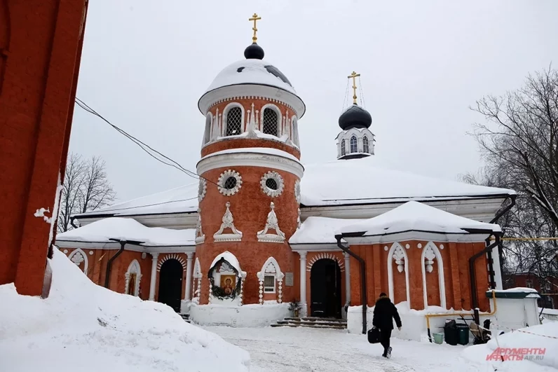 Церемония прощания с артисткой цирка Гитаной Леонтенко, вдовой народного артиста СССР Алексея Баталова.