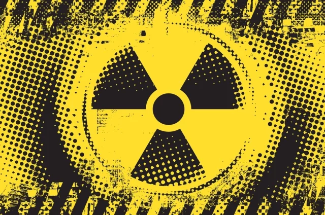 Опасаться того, что сейчас все как заведенные бросятся клепать ядерные бомбы, не надо. У стран нет для этого ни физических, ни финансовых возможностей. 