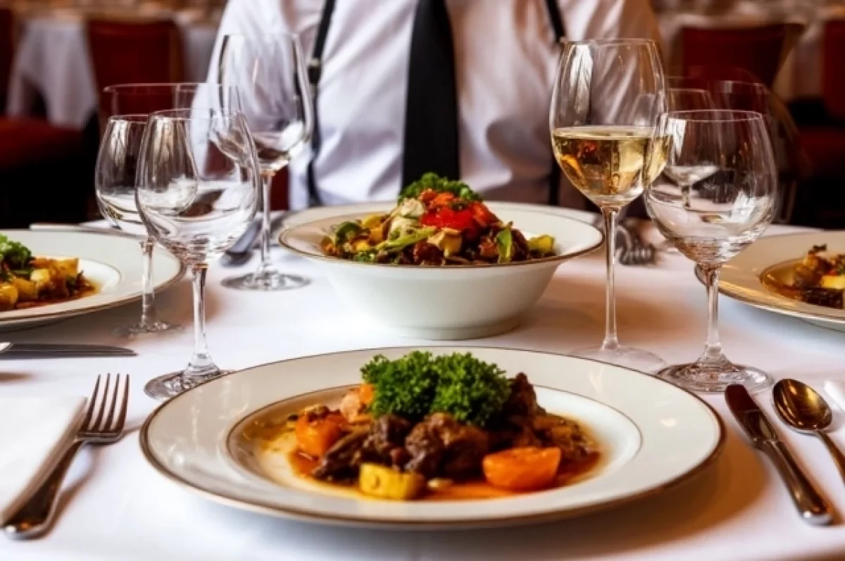 Полиция проверяет ресторан Нижнего после жалоб на астрономические счета