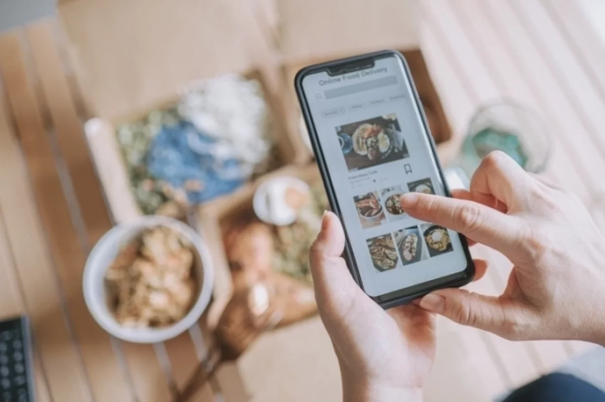 Доктор Мясников призвал волгоградцев отказаться от доставки еды