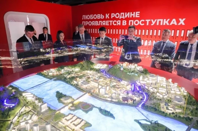 Для экспертов провели экскурсию по Национальному центру «Россия»