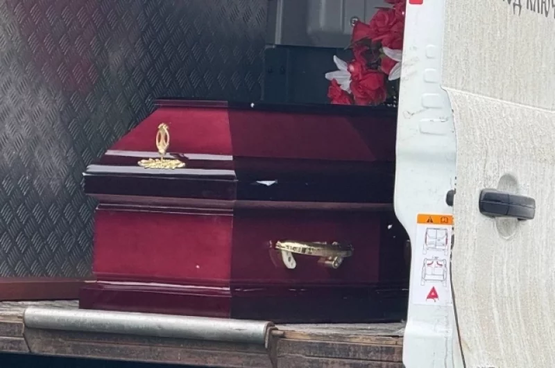 Тело привезли около 12.45.