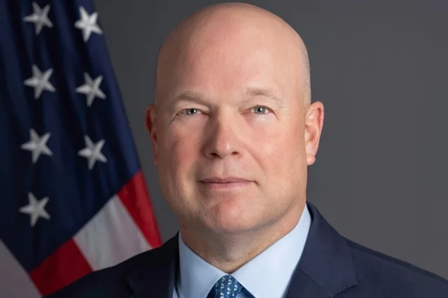 Посол США и НАТО Мэтью Уитакер.