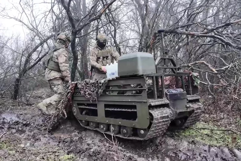 Более 500 кг полезного груза ежедневно доставляют операторы НРТК.