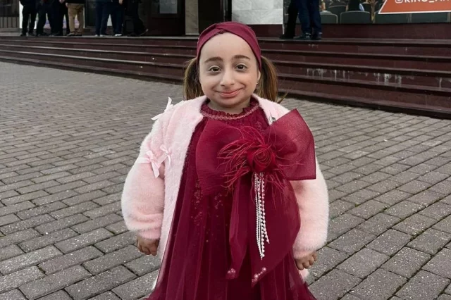 Раяна с детства мечтает стать актрисой.