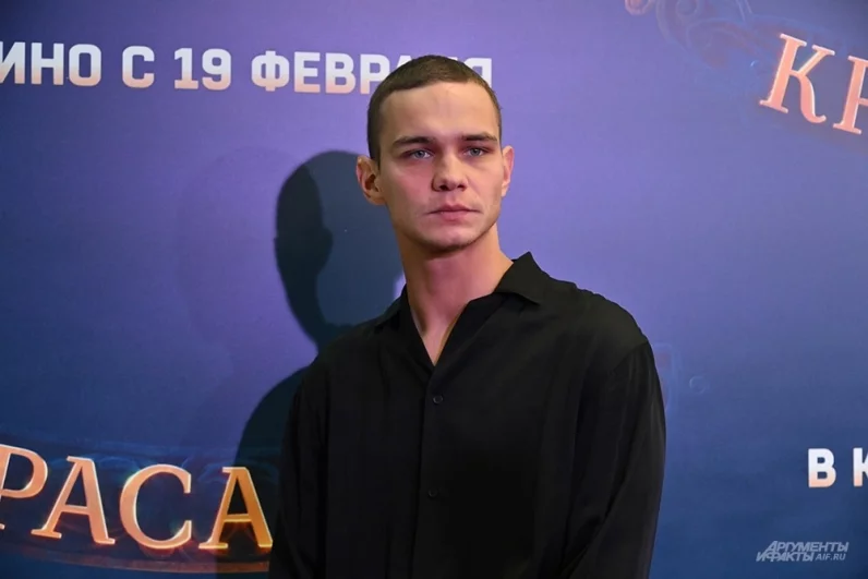 Актер Слава Копейкин на премьере фильма.