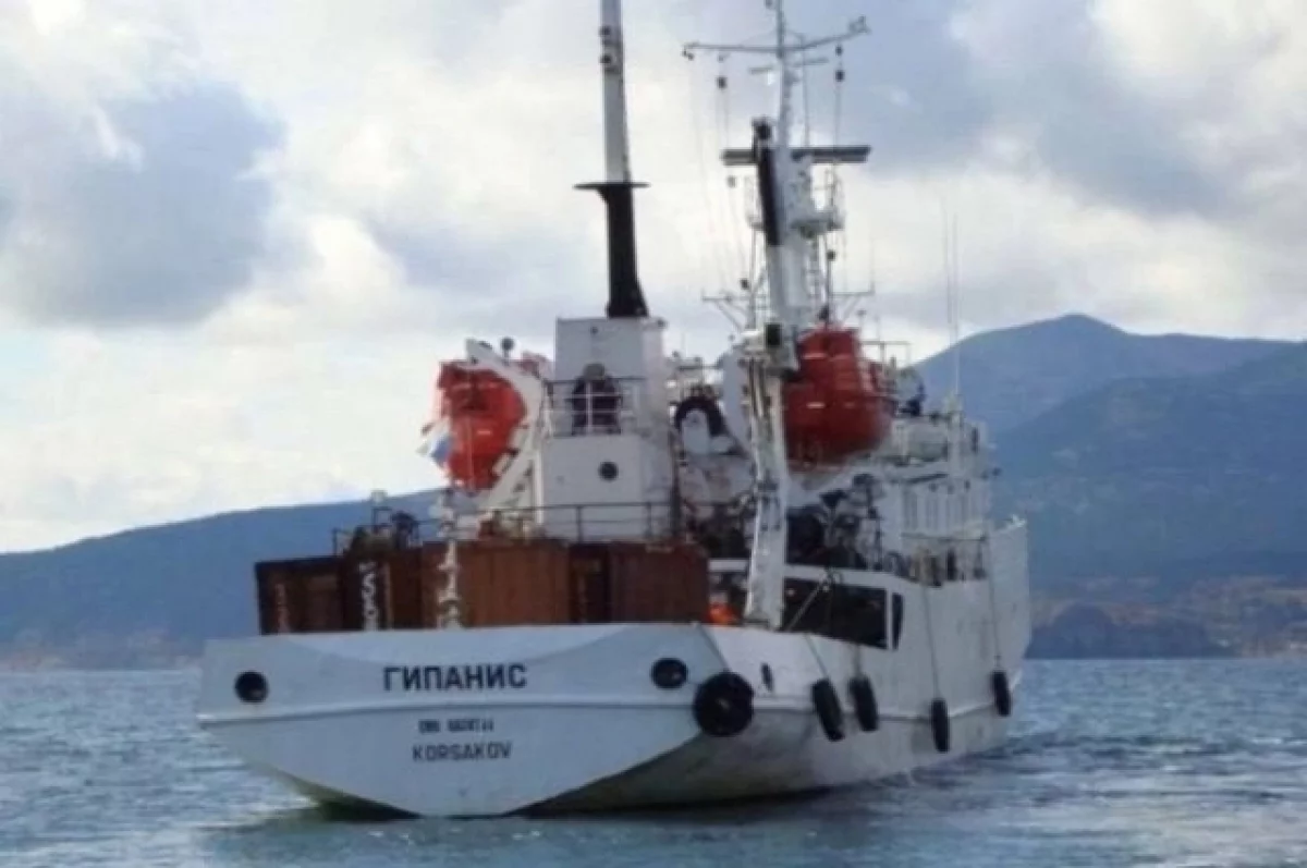 Судам Морспасслужбы не удалось добраться до потерявшего ход «Гипаниса»