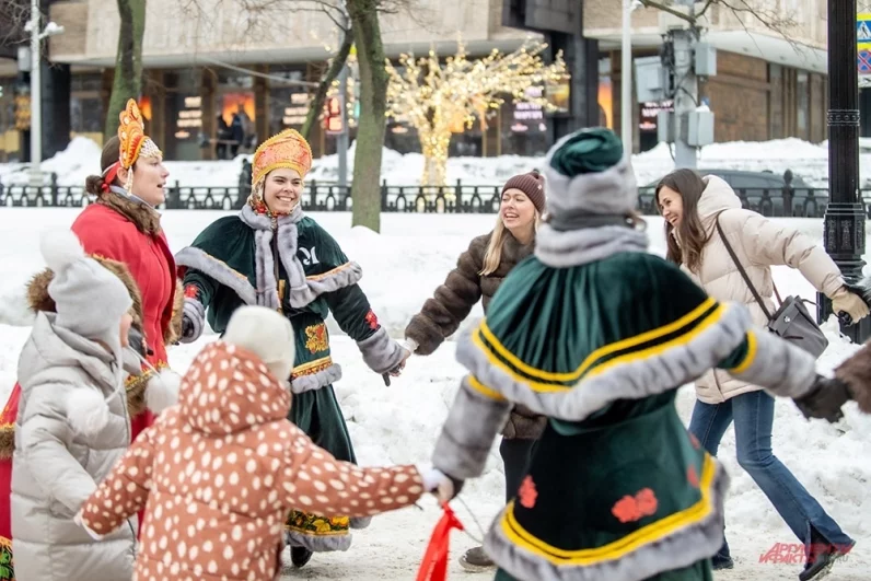 Народные забавы, спортивные игры - на фестивале можно весело провести время.