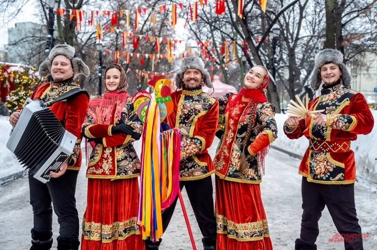 Пахнет детством и блинами. В Москве началась масленичная неделя