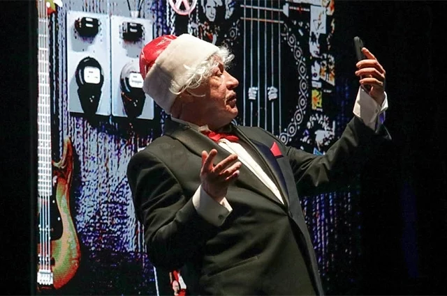 Михаил Ефремов в спектакле «Без свидетелей».