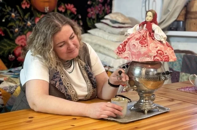 Согреть землю и растопить лёд — главная задача увеселений на Масленицу.