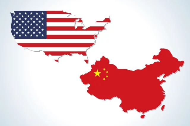 Китай продал примерно половину американских облигаций.