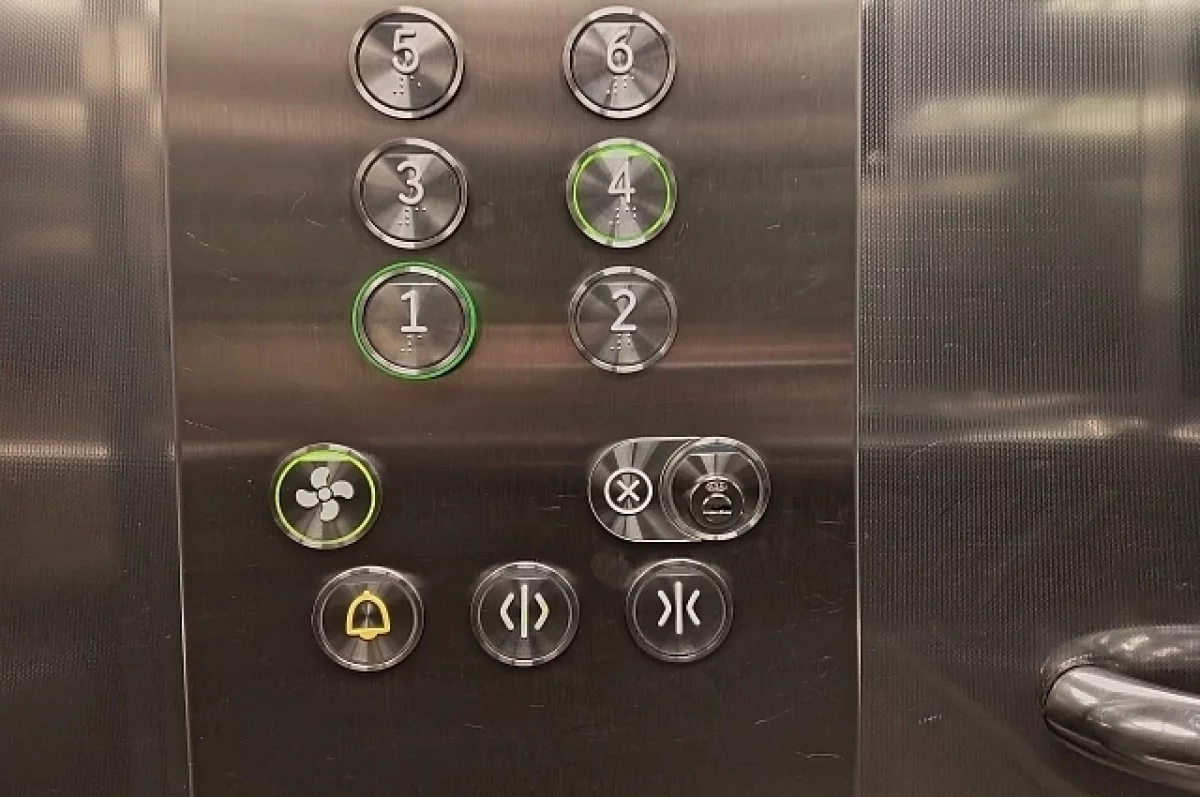 В отеле на Пхукете упал лифт, пострадали шесть туристов, включая детей