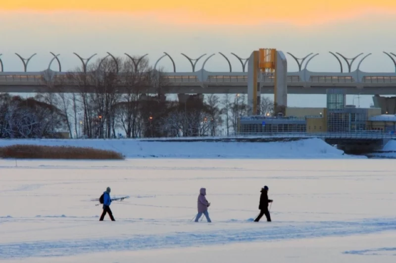 Кто-то бегает на лыжах...
