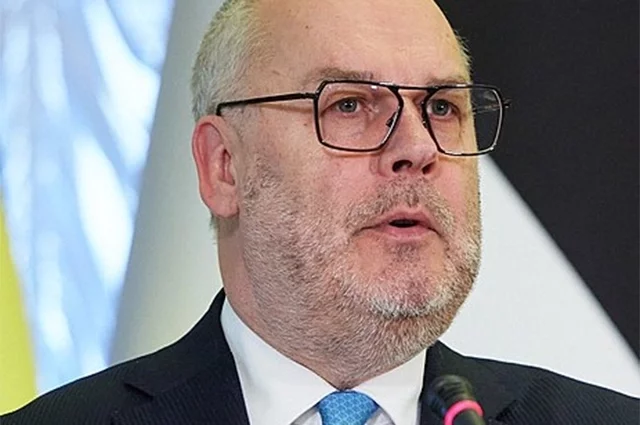 Президент Эстонии Алар Карис подписал закон о конфискации российских активов.