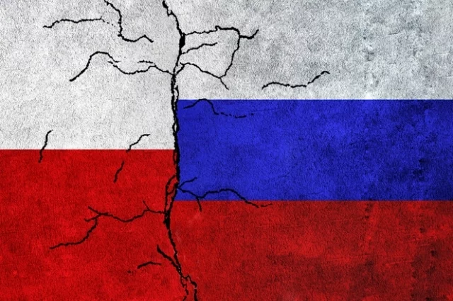 Польше нужны громкие слова.