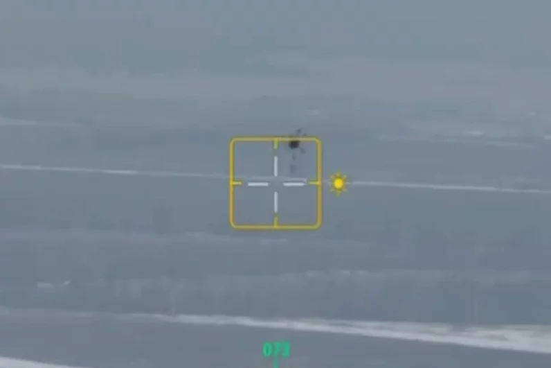 Уничтожение группы вражеских тяжелых беспилотников R-18.