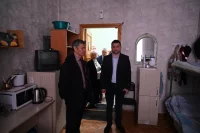 В центрах пробации созданы вполне комфортные условия (на фото – посещение «Феникса» общественниками и представителем аппарата регионального Уполномоченного по правам человека).