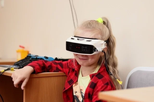 Зрение у детей корректируют с помощью специальных очков