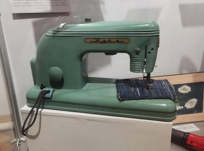 Швейная электрическая машинка «Тула».