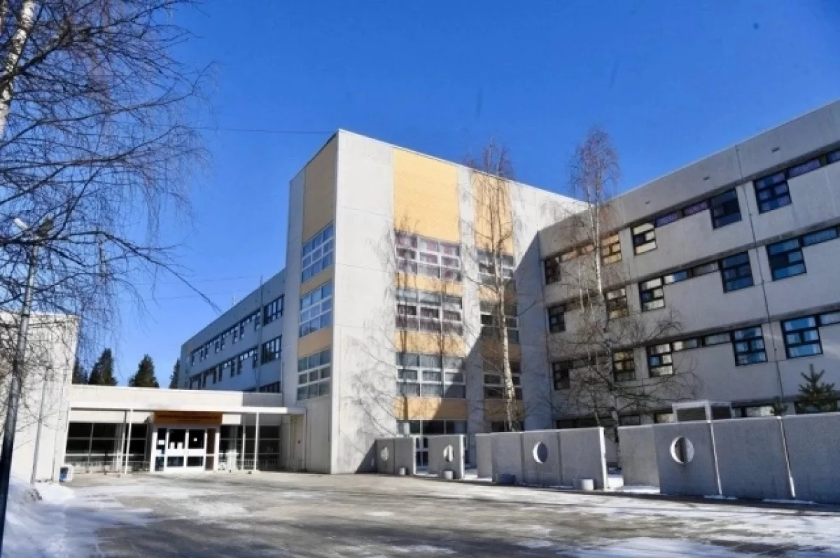 Охлопков объяснил, почему работает бывший и.о. главврача в Костомукше