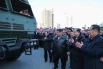 Церемония передачи северокорейскими рабочими пятидесяти РСЗО в адрес армии и съезда партии.