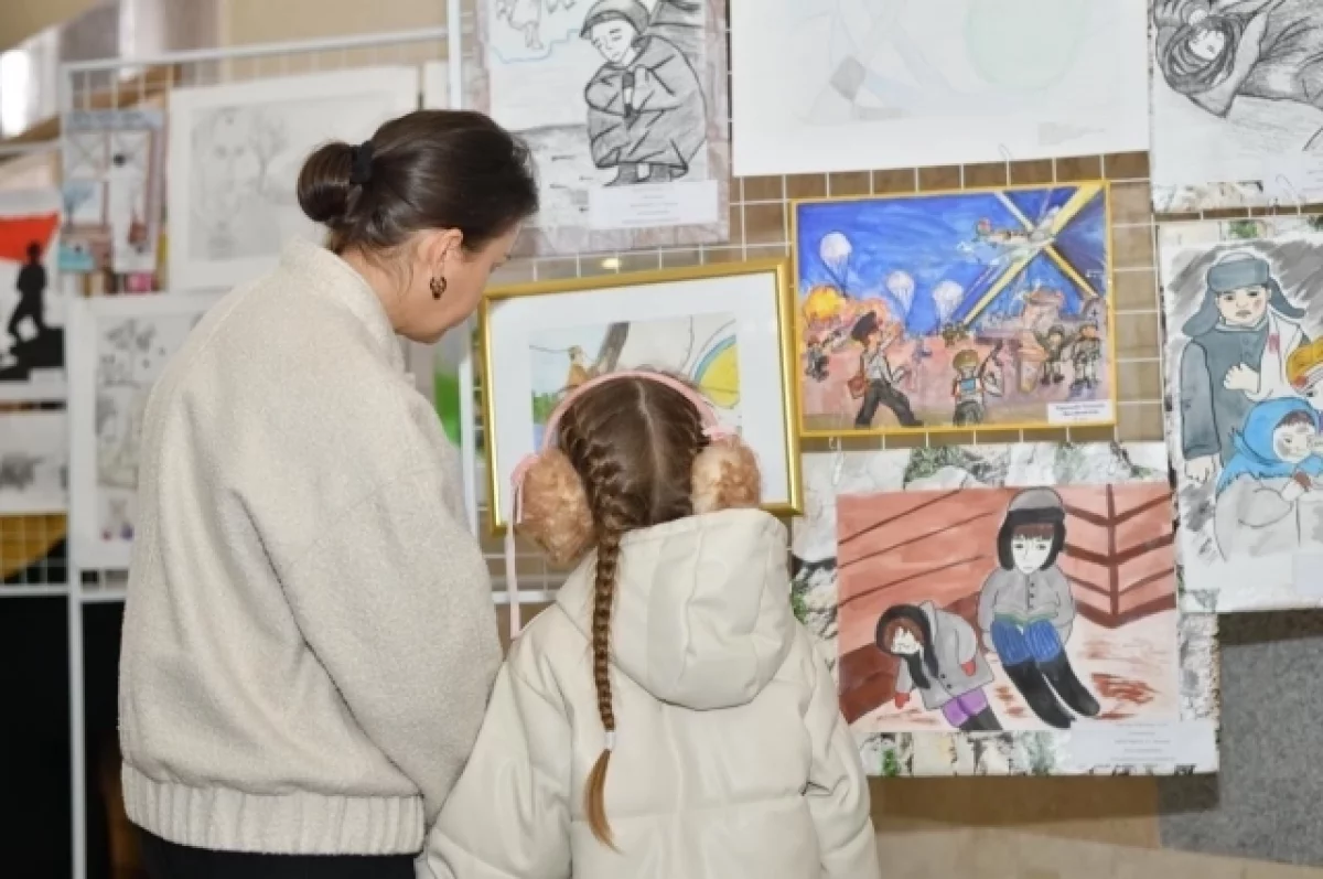 В Майкопе подвели итоги городского конкурса юных художников