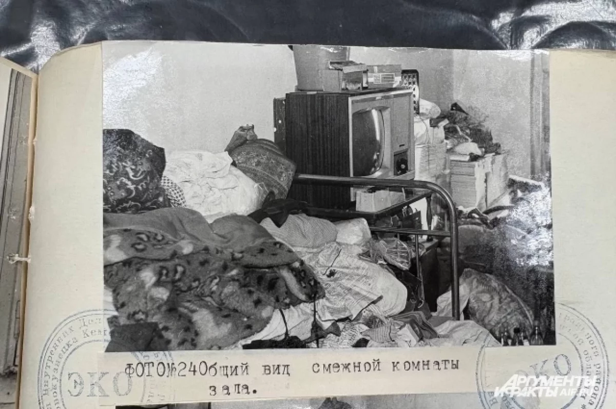 Среди вещей, найденных в квартире Спесивцева, были детские штанишки