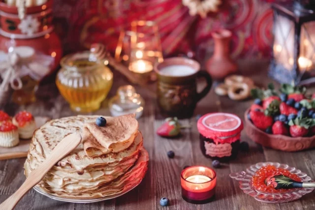 Масленица — праздник не просто шумный и веселый, а по-настоящему хлебосольный.