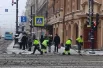На ликвидацию последствий снегопада немедленно оправились дворники.