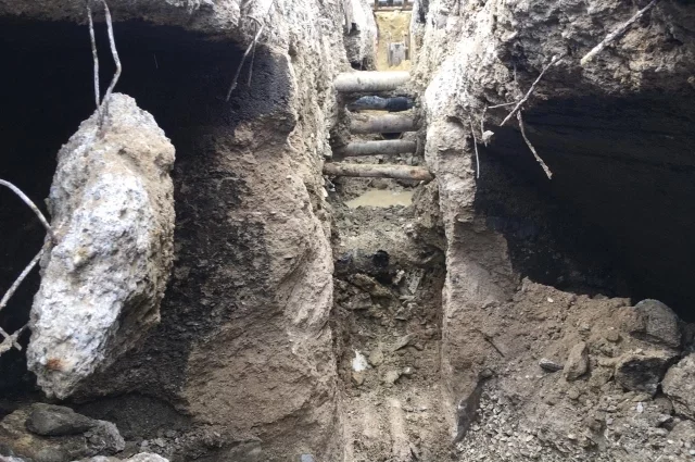 В промышленных зонах Краматорска и Славянска находятся подземные укрытия и бункеры.