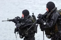 Военные из стран Запада проводят тайные операции на дне Днепра и управляют оружием НАТО.