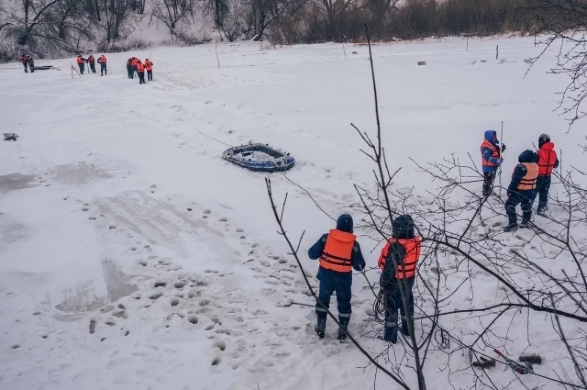 В Брянске поиски провалившегося под лёд ребёнка могут остановить