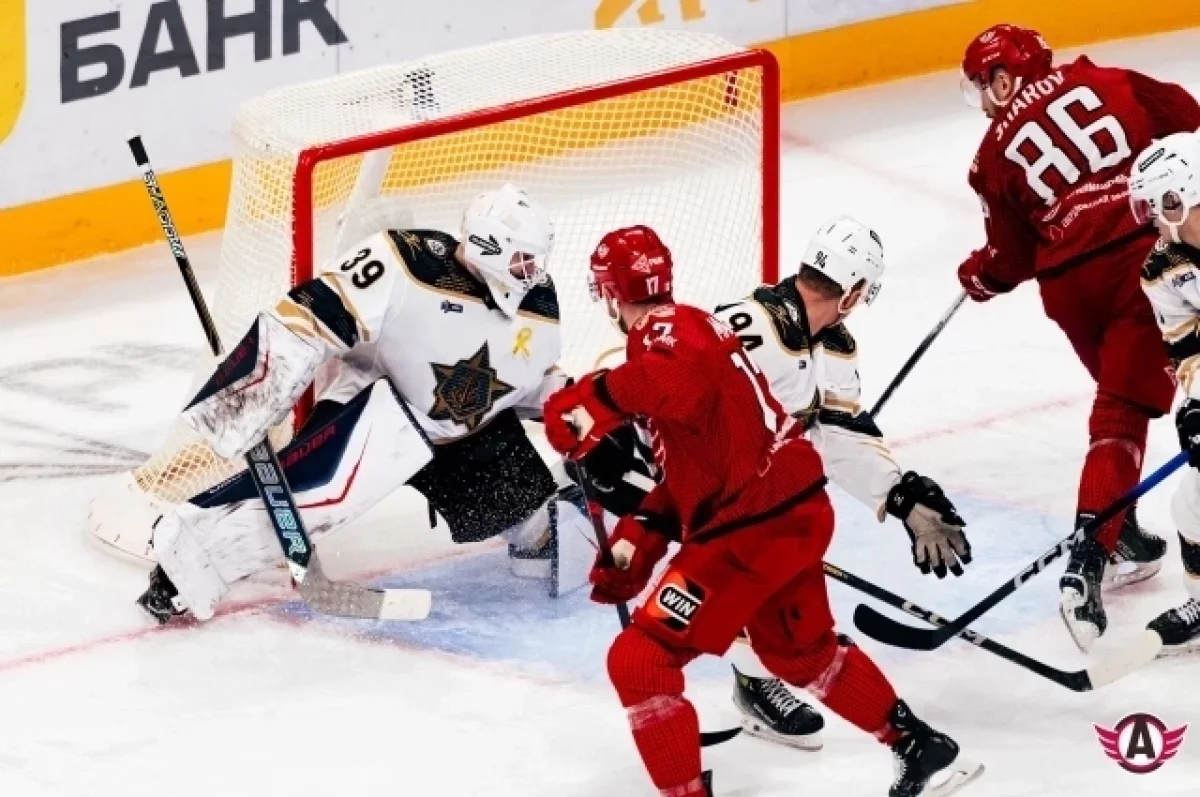 «Автомобилист» проиграл «Адмиралу» со счётом 2:5