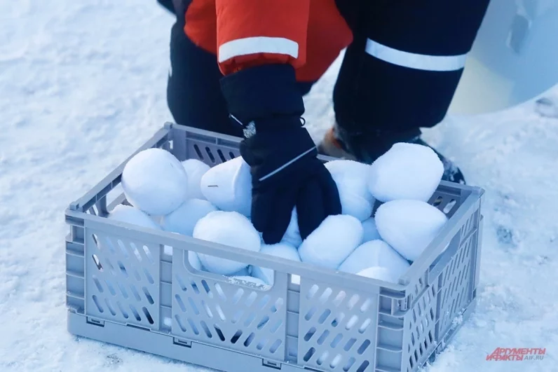 Турнир проходил в несколько этапов: игра по два-три матча и специальный поединок.