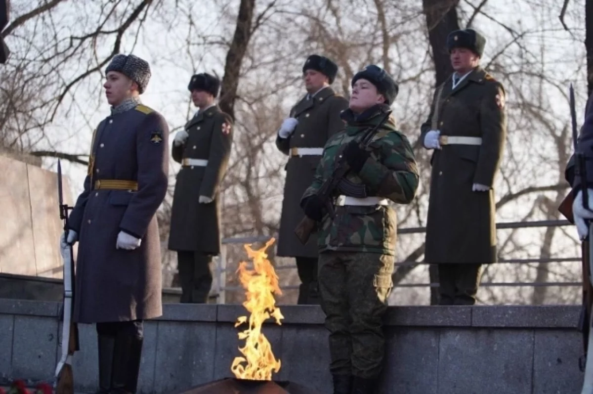 В Калининграде прошел праздничный патруль к 23 февраля