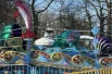 В этот день работали аттракционы. 