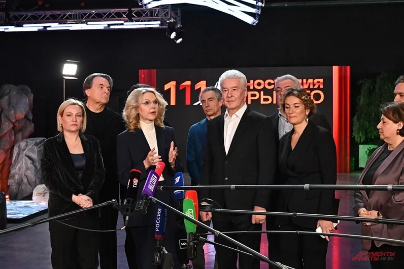 Зампред правительства РФ Татьяна Голикова, мэр Москвы Сергей Собянин и министр культуры РФ Ольга Любимова 24 февраля открыли новые съемочные павильоны на площадке Киностудии Горького в Левобережном районе на севере Москвы - на Валдайском проезде, №16.