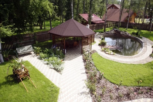 Если знать некоторые секреты экономного, но эффектного сада, то можно добиться удивительного результата без особых финансовых и временных затрат