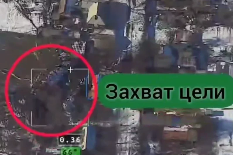 После обнаружения координаты позиции были переданы расчетам ударных FPV-дронов и БПЛА типа «Ланцет».