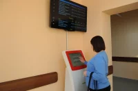 Попасть к узкому  специалисту по-прежнему непросто...